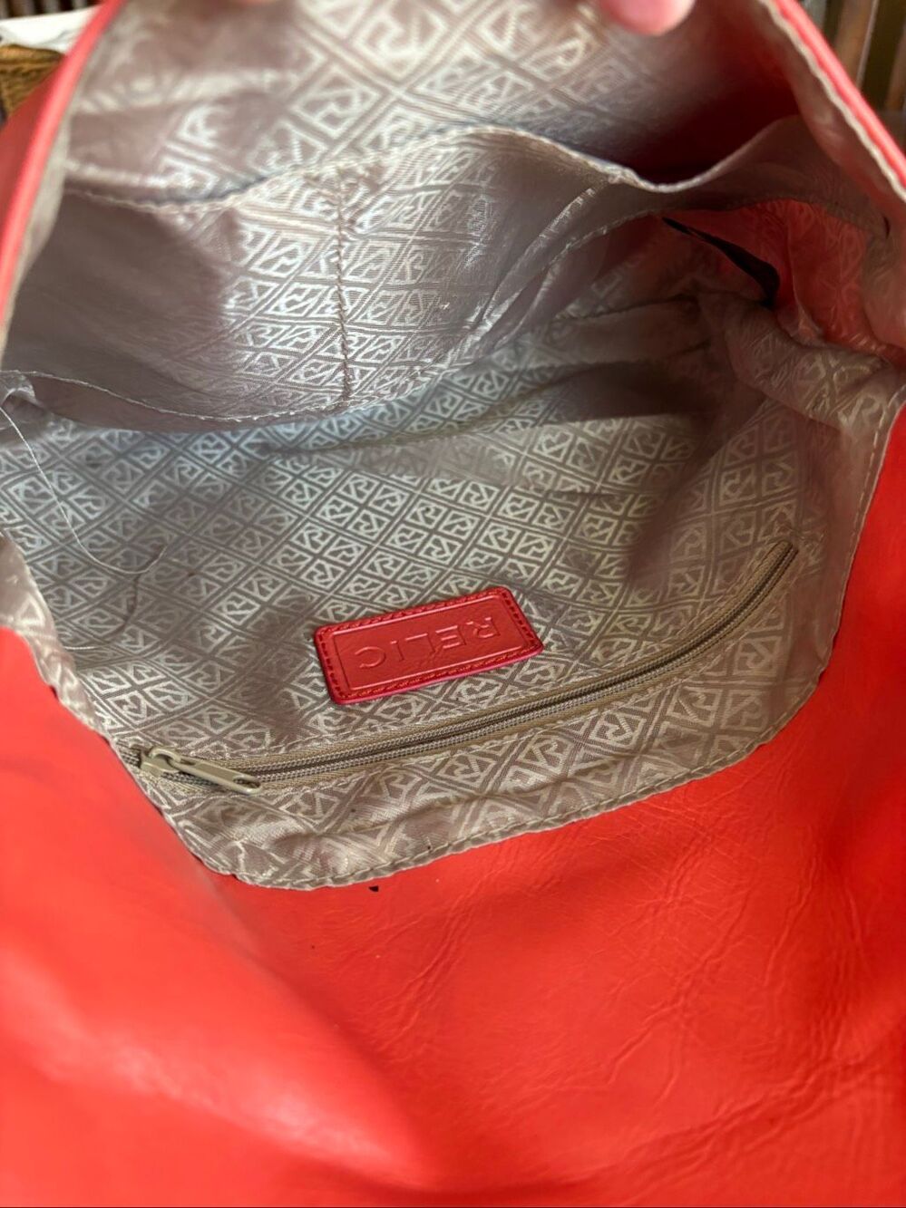 RELIC by Fossil - Foldover Crossbody in Soft Orange Faux Leather/Great Condition - Picture 5 of 13